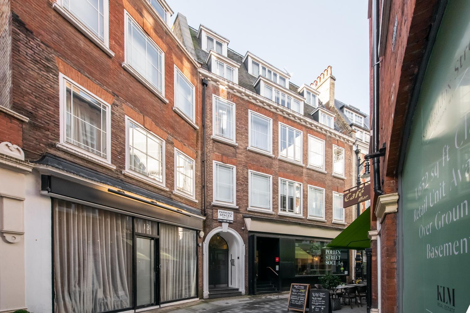 Pollen Street, Three-Bedroom Flat London Exterior photo